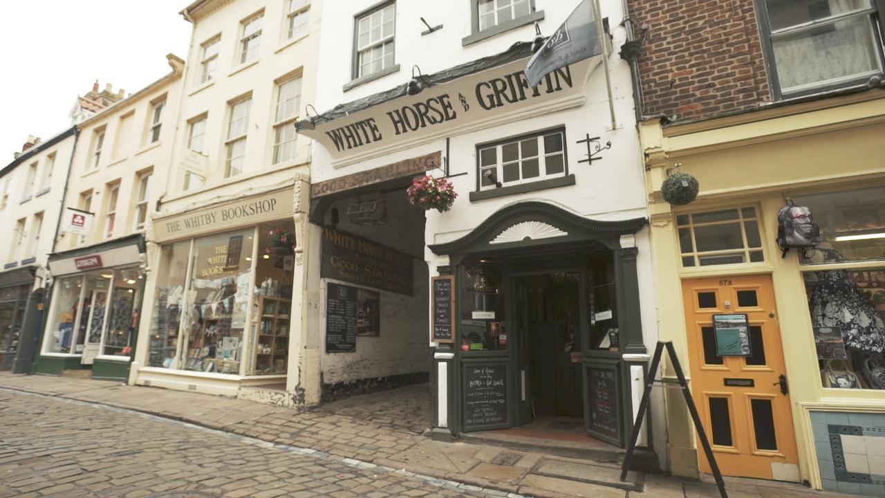 فندق White Horse & Griffin ويتبي المظهر الخارجي الصورة